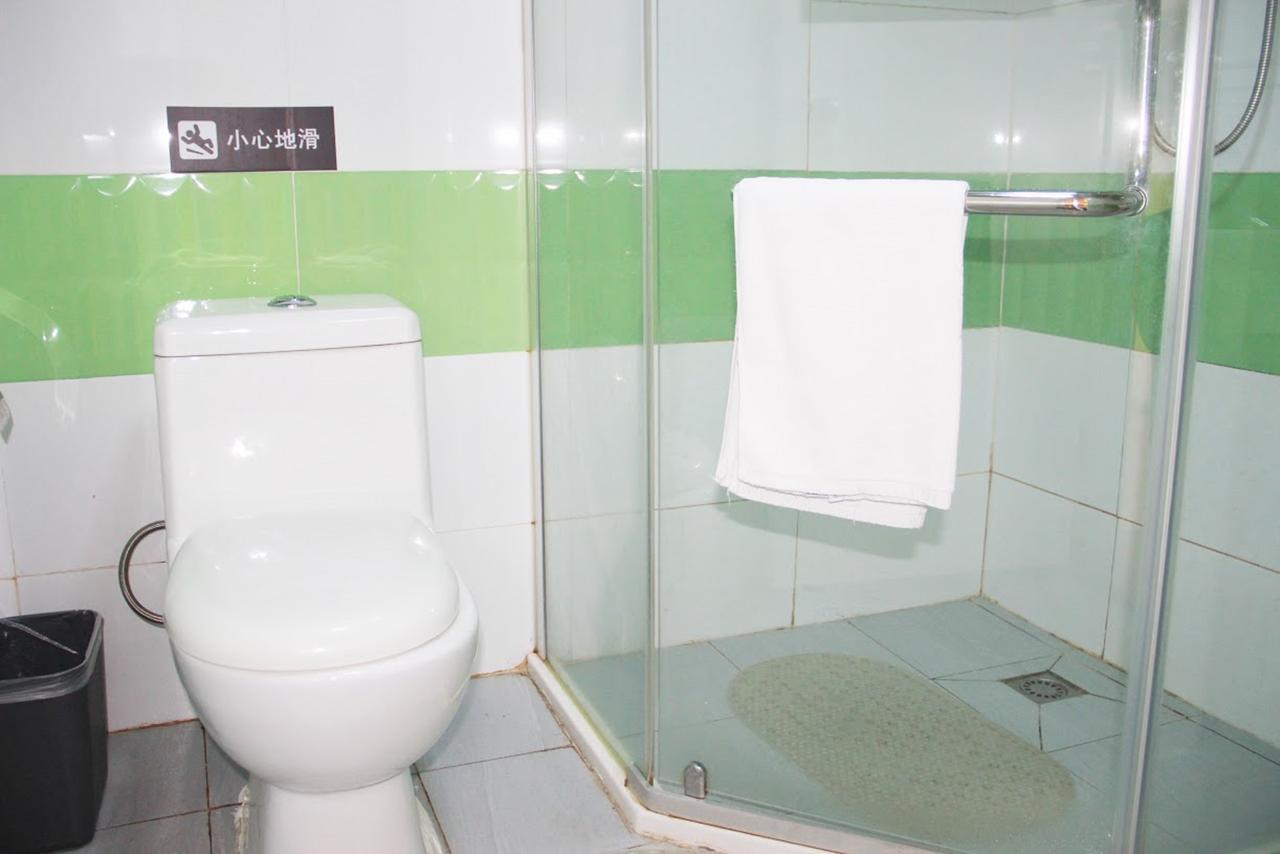7Days Inn Yunfu Luoding Central Экстерьер фото